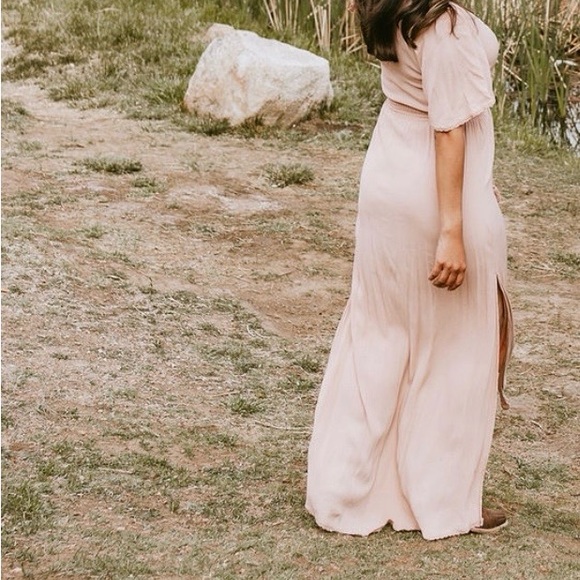 Forever 21 Blush Pink Top - Picture 2 of 6